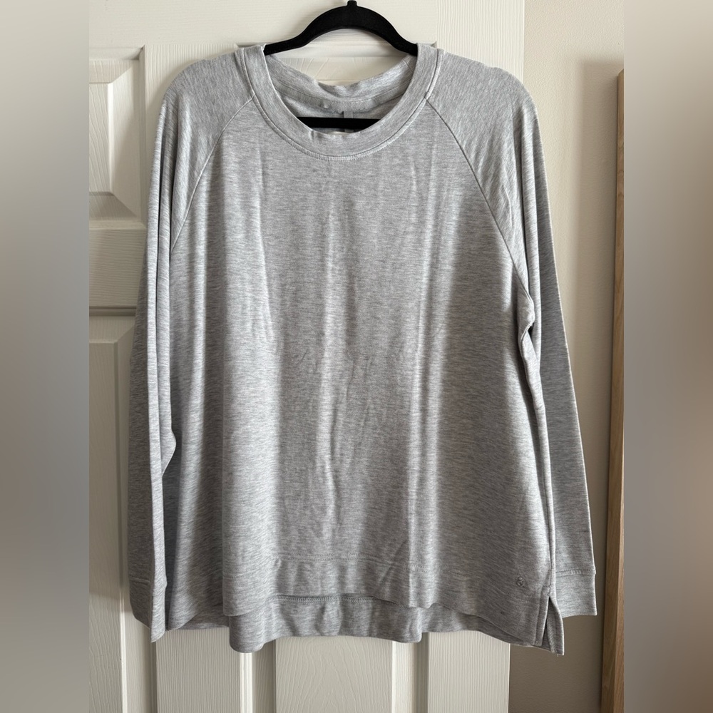 NWT Lou & Grey Signature Soft Top